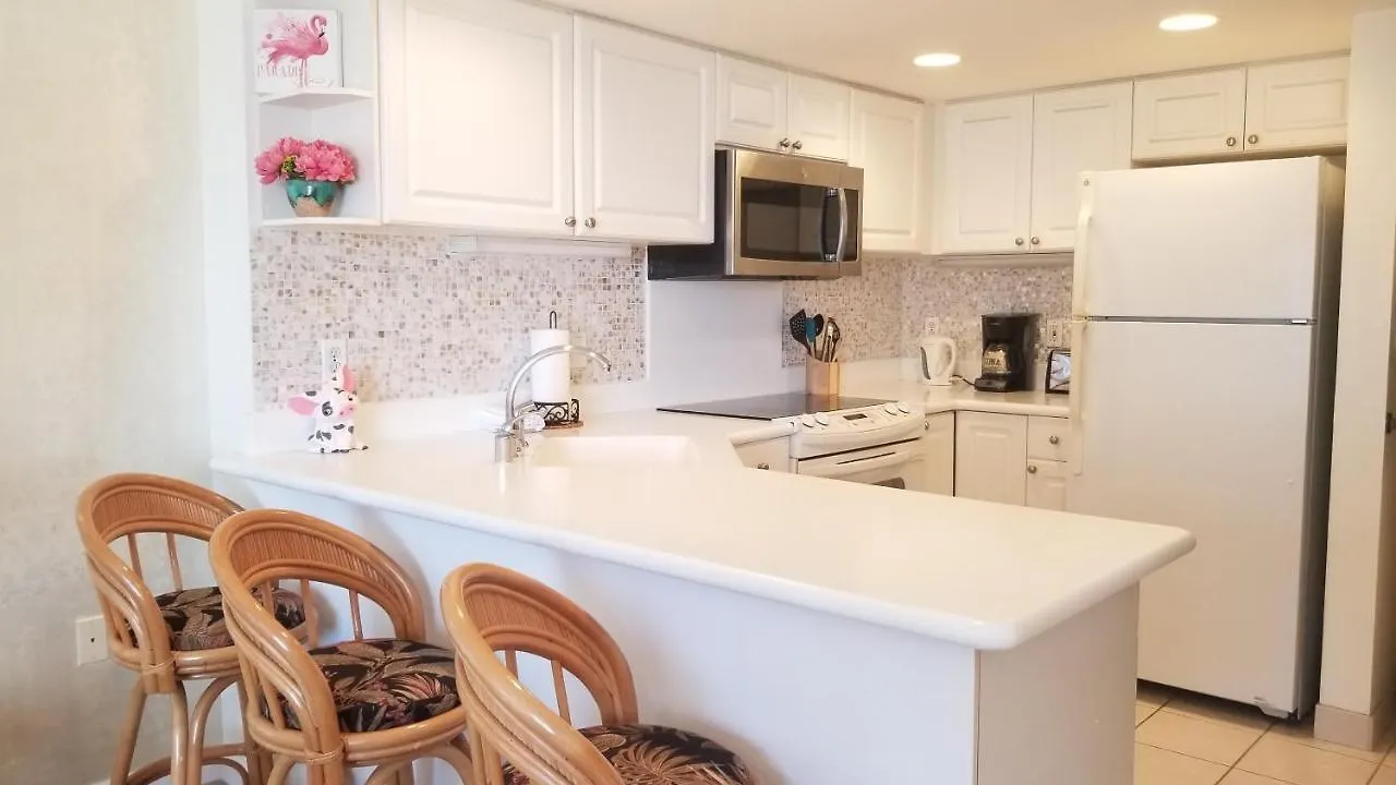 Апартаменты Ilikai Tower One Bedroom Lagoon View Waikiki Condos With Lanai & Free Wifi Гонолулу