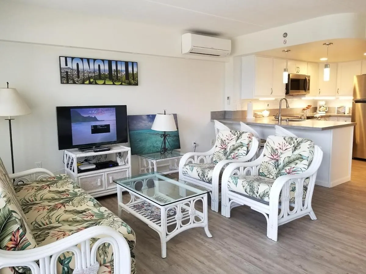 Ilikai Tower One Bedroom Lagoon View Waikiki Condos With Lanai & Free Wifi Гонолулу Апартаменты