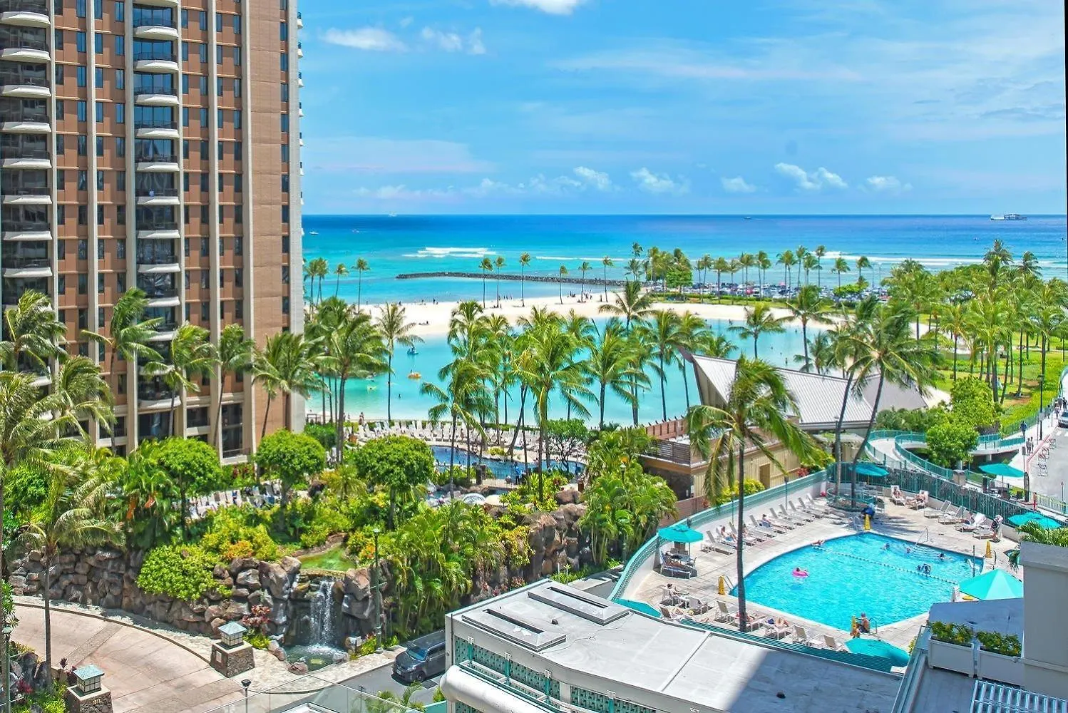 Ilikai Tower One Bedroom Lagoon View Waikiki Condos With Lanai & Free Wifi Гонолулу