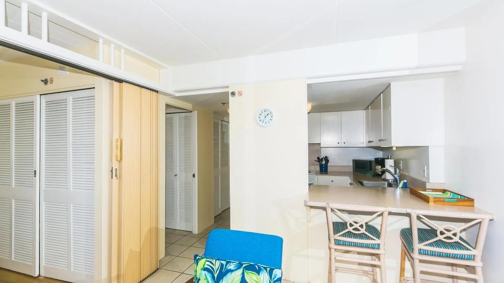 Ilikai Tower One Bedroom Lagoon View Waikiki Condos With Lanai & Free Wifi Honolulu Stati Uniti